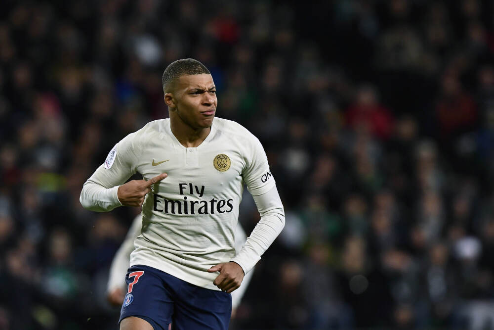 54万人非洲岛国打入世界杯！佛得角3-0斯威士兰 全国放假见证历史